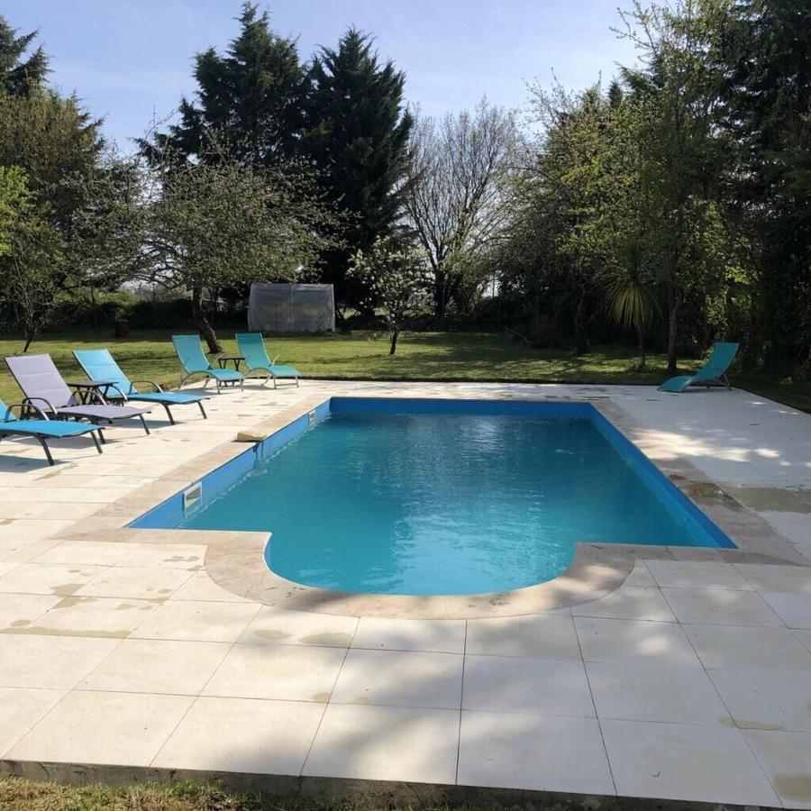 Blacksmiths Cottage In Blanzay - 3 Beds 외부 사진