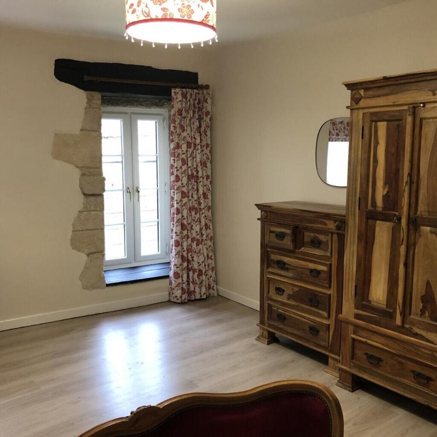 Blacksmiths Cottage In Blanzay - 3 Beds 외부 사진